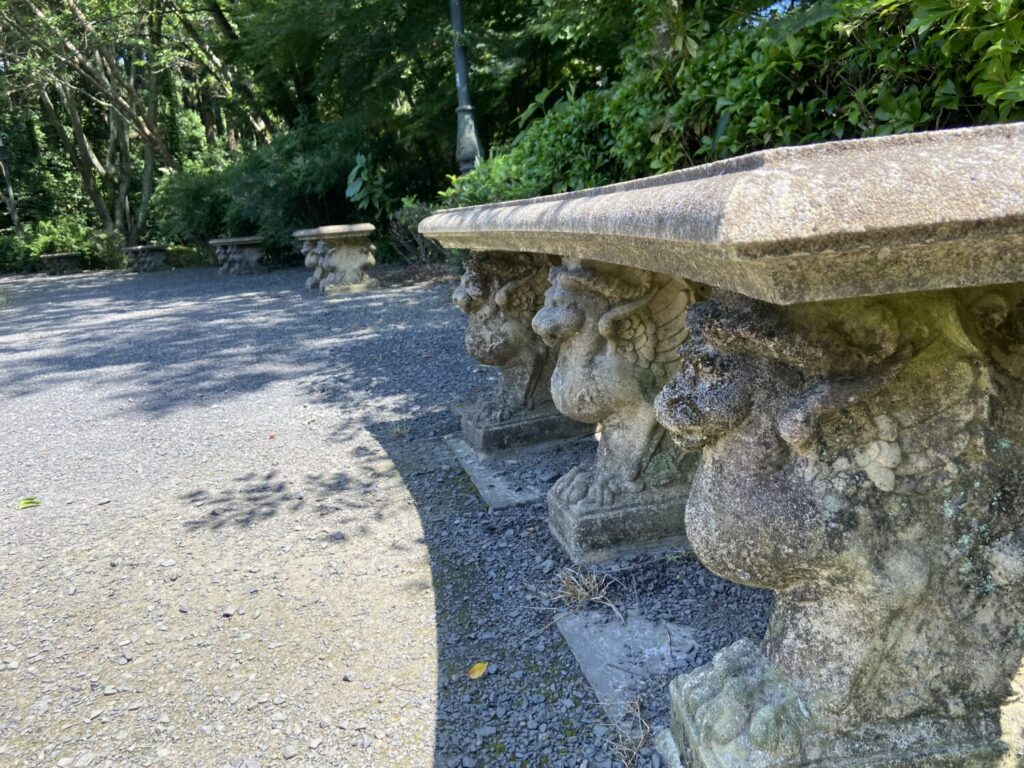 お洒落なベンチ